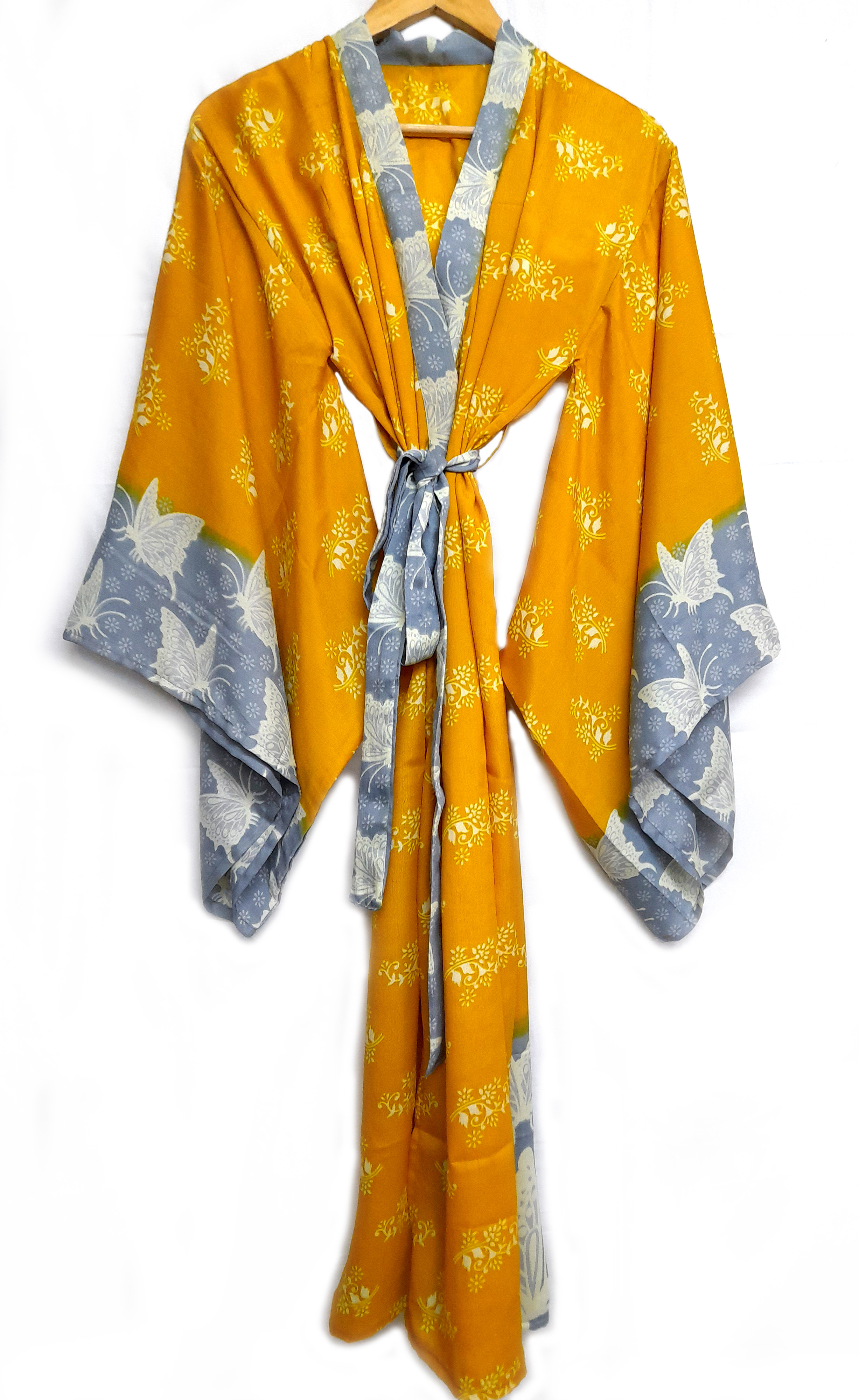 Vintage Sari dressing gown / kimono ( AI - 06 )